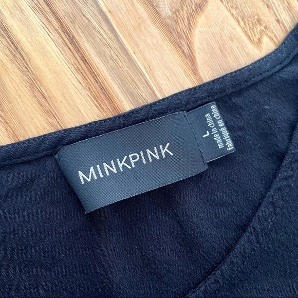 MINKPINK Black Crewneck Top - Picture 2 of 2